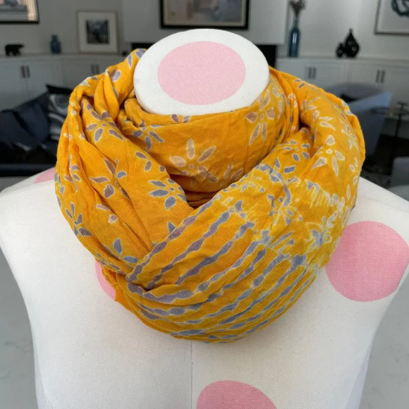 Curious Designs Boho Rayon Floral Print Fringed Scarf/Wrap Golden Rod Yellow - Picture 3 of 11